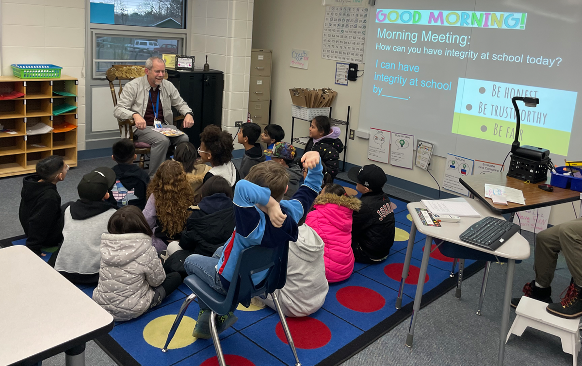 Books & Breakfast is a huge success at Stukey Elementary News Details