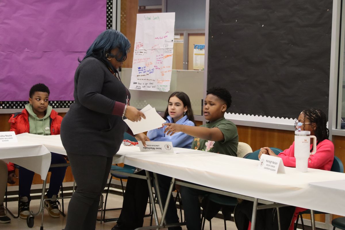 Mount Vernon City School District Student Advisory crafts questions for ...