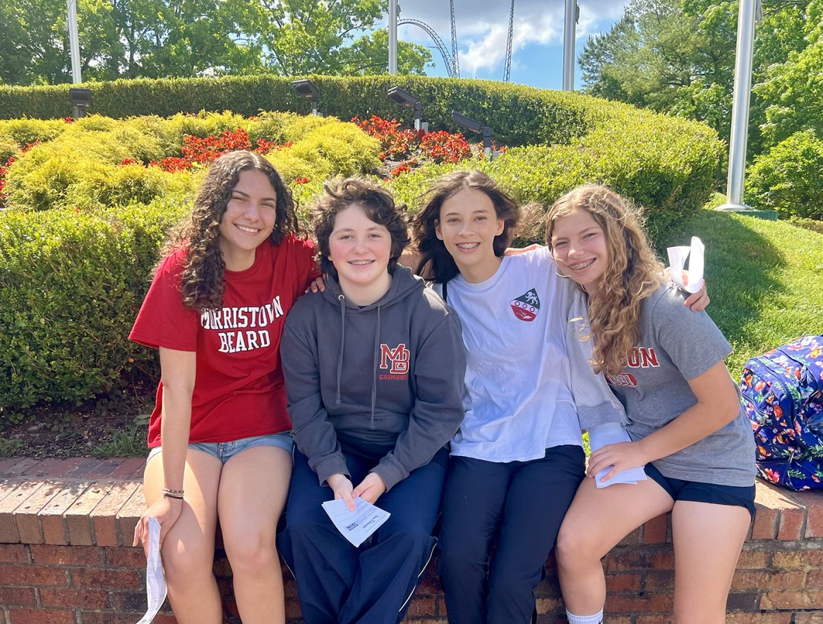 MBS 8th Graders Enjoy a Day at Six Flags Great Adventure Morristown