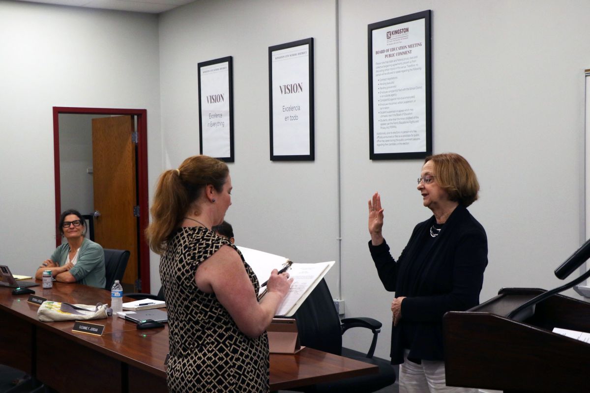 New Board of Education Members Sworn In Graves News Details