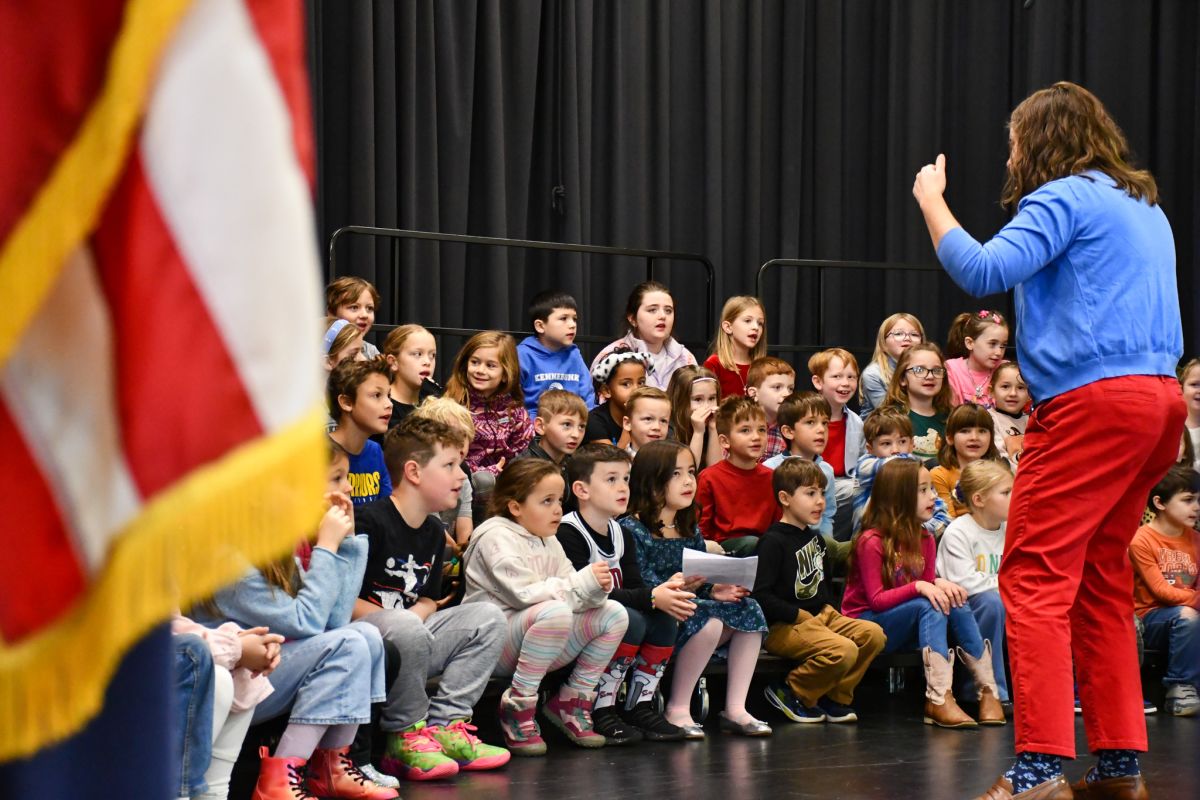 Local veterans honored during ceremony at Kennebunk Elementary School