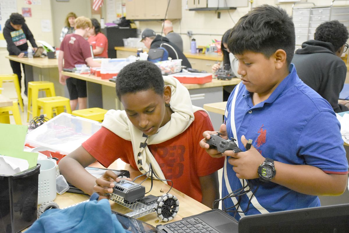 Pathways in Middle School: Fueling Exploration and Expanding Minds ...