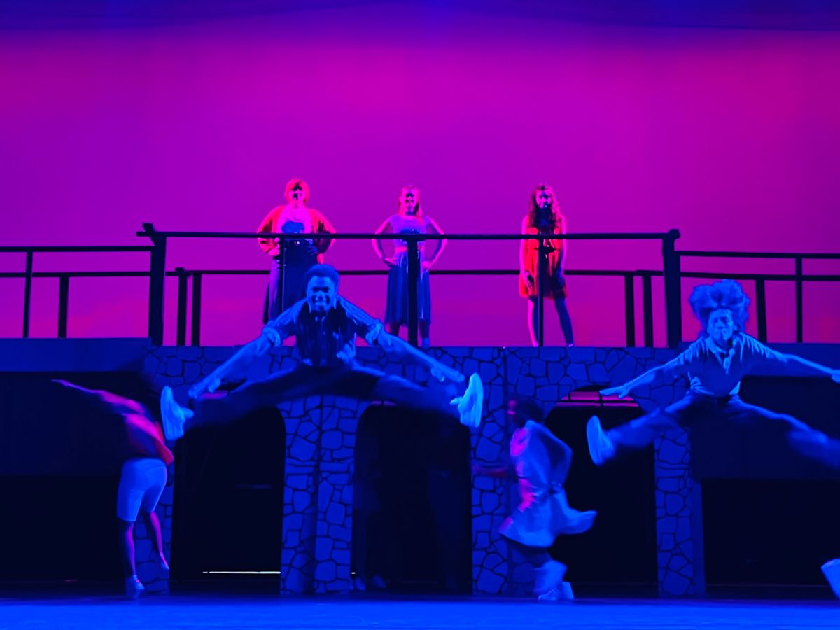 Get Tickets To See 'Footloose - The Musical'! | News Details