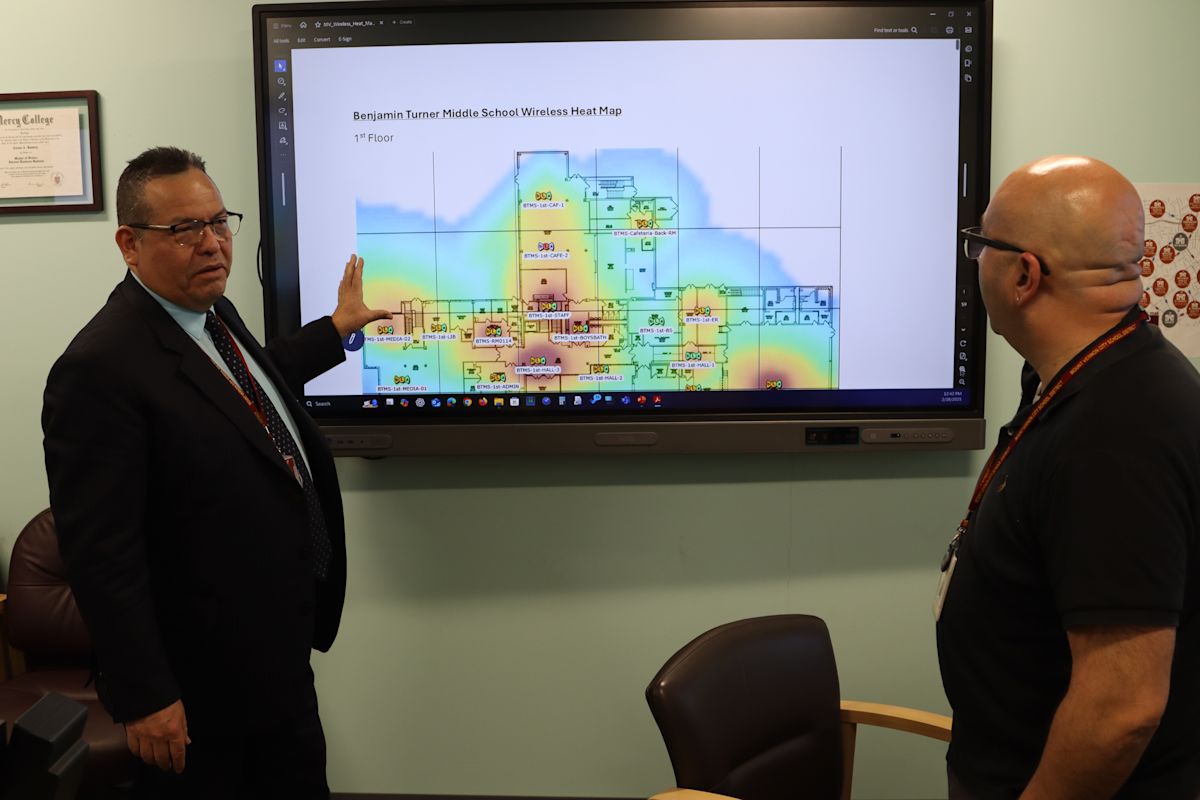 Technology highlighted as District strength in Leadership Profile