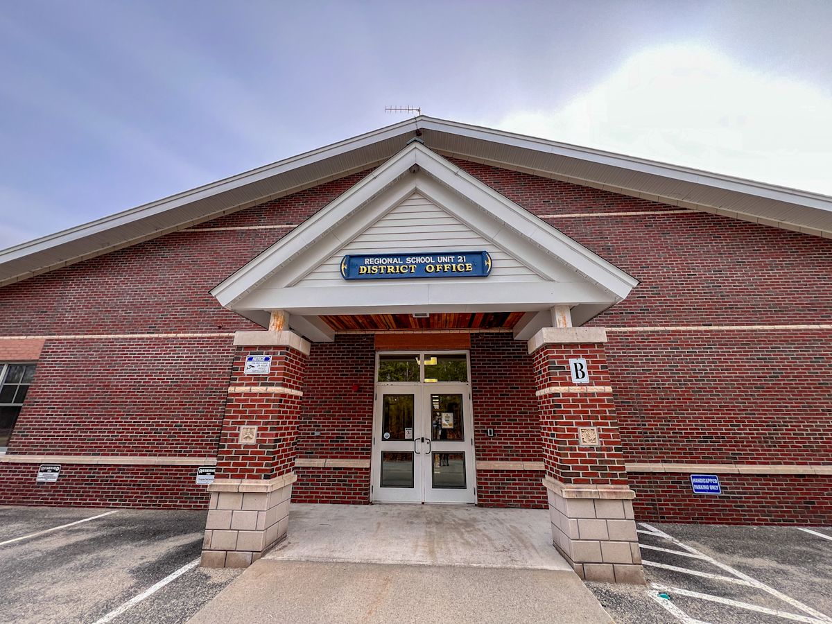 RSU 21 seeks community input for new superintendent search