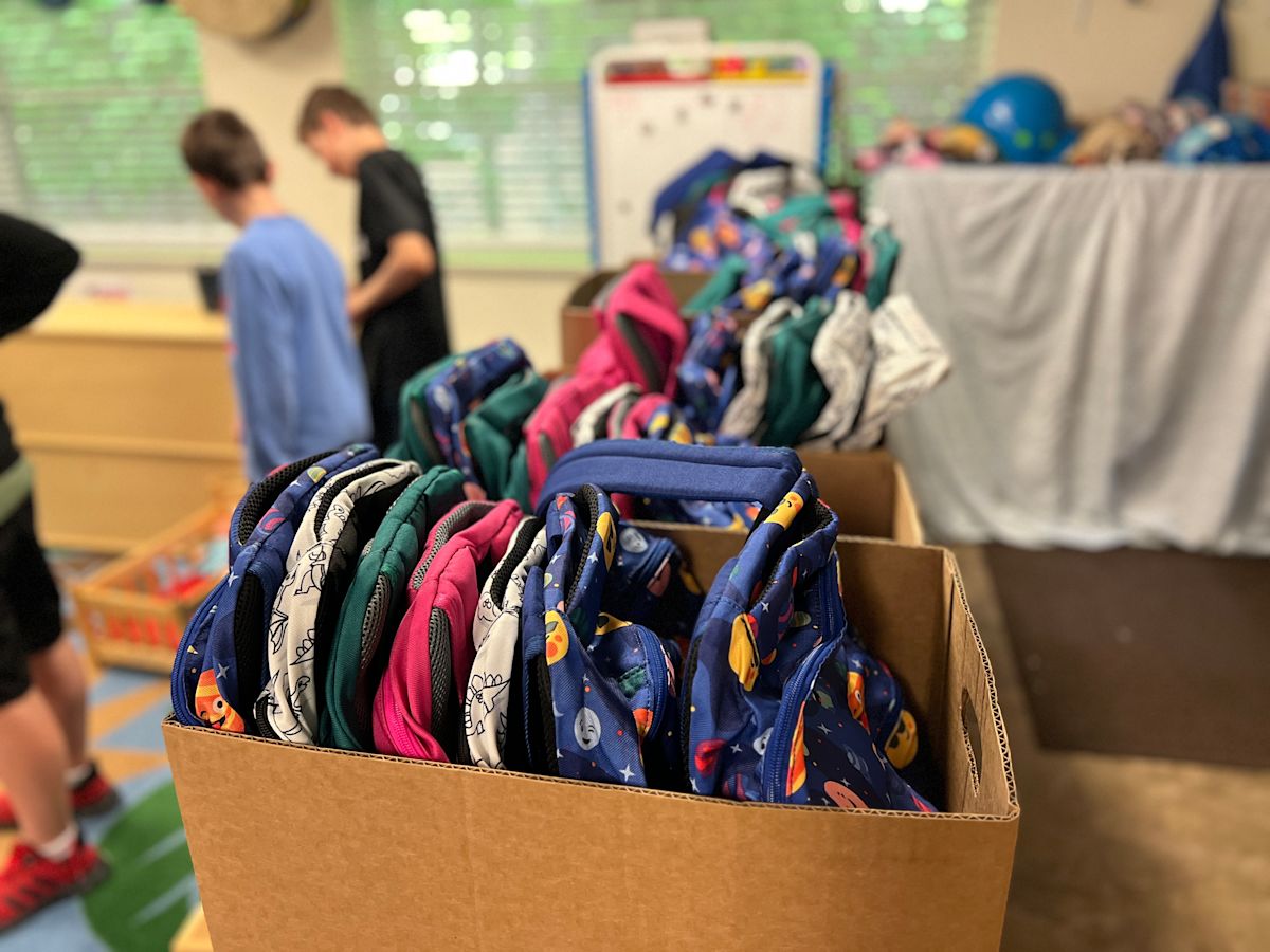 MSK students deliver over 100 backpacks to local Head Start program