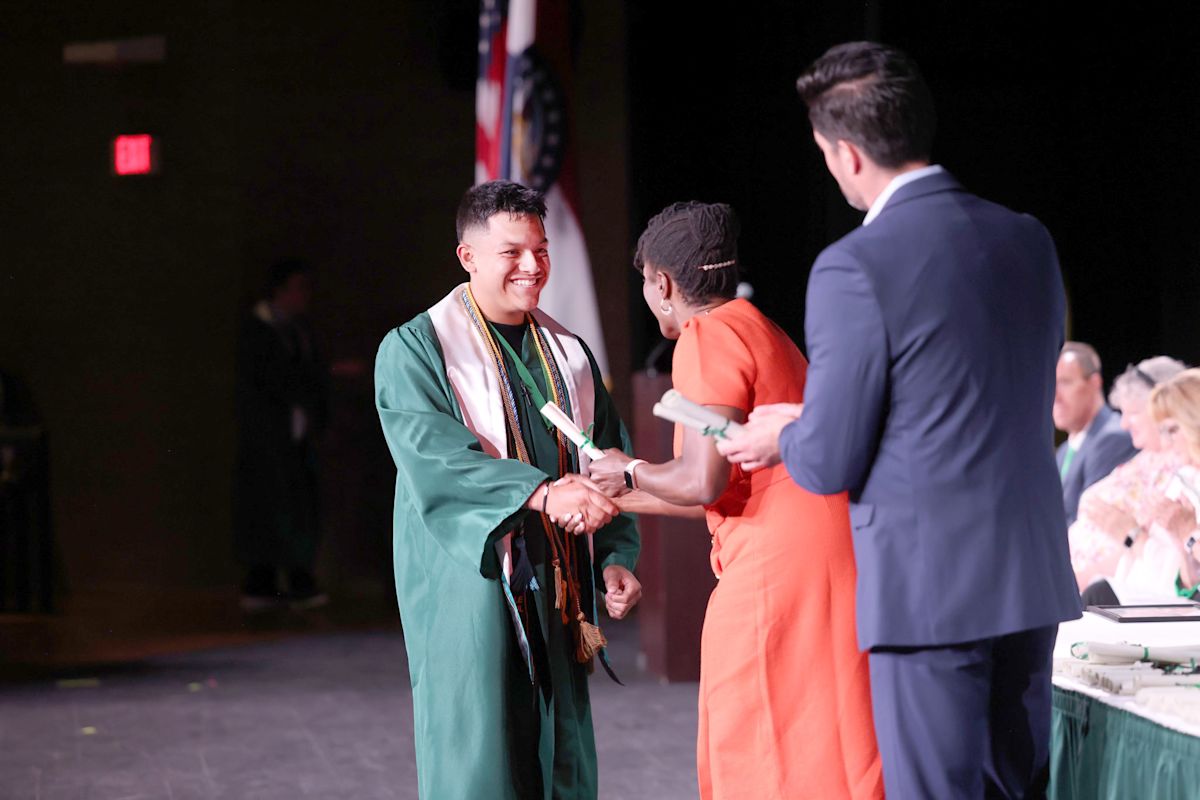 Class of 2025 honored during Senior Awards Night | School News