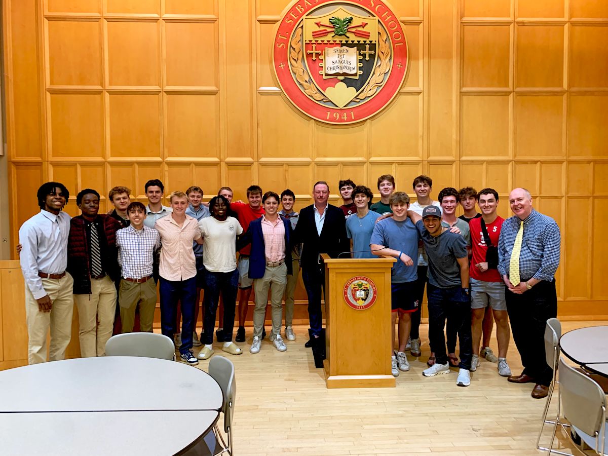 Dave Greaney P'26 Presents at Finance Academy | Recent News Story