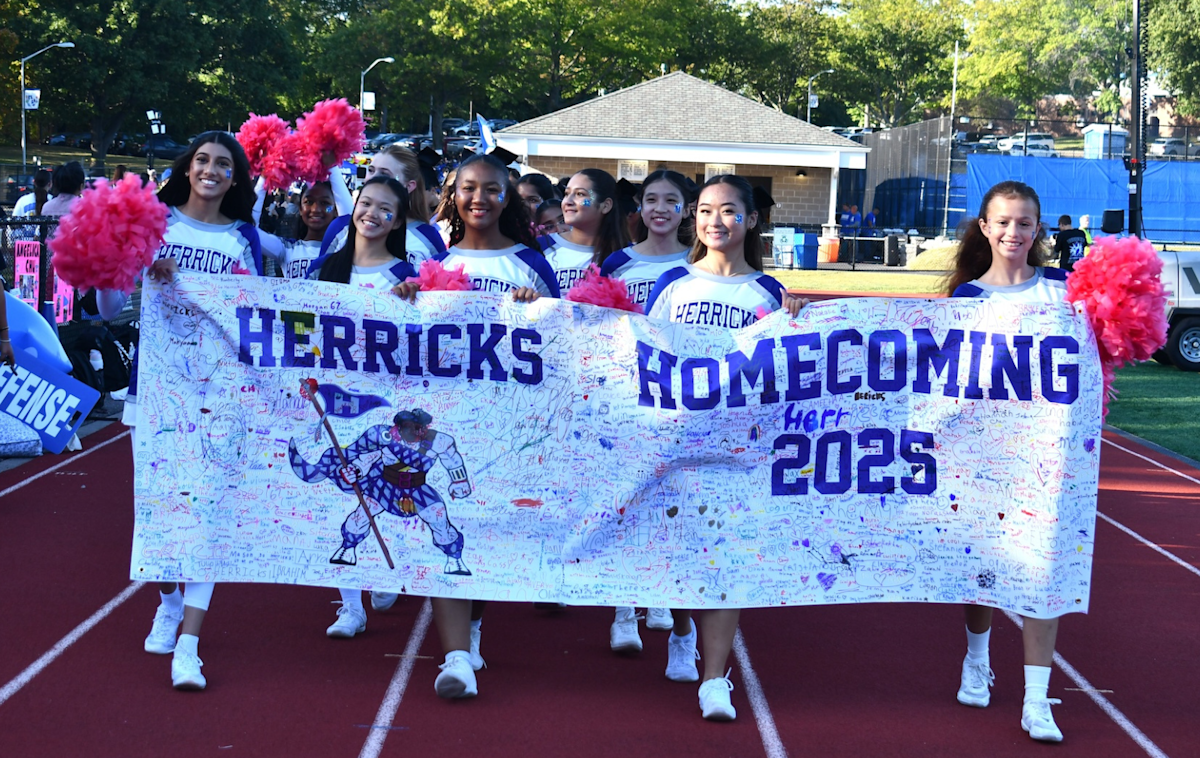 herricks-spirit-soars-at-homecoming-post-details