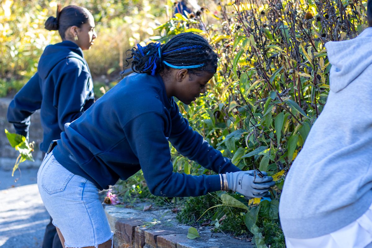 Building Community Through Service and Leadership | Kent School News ...
