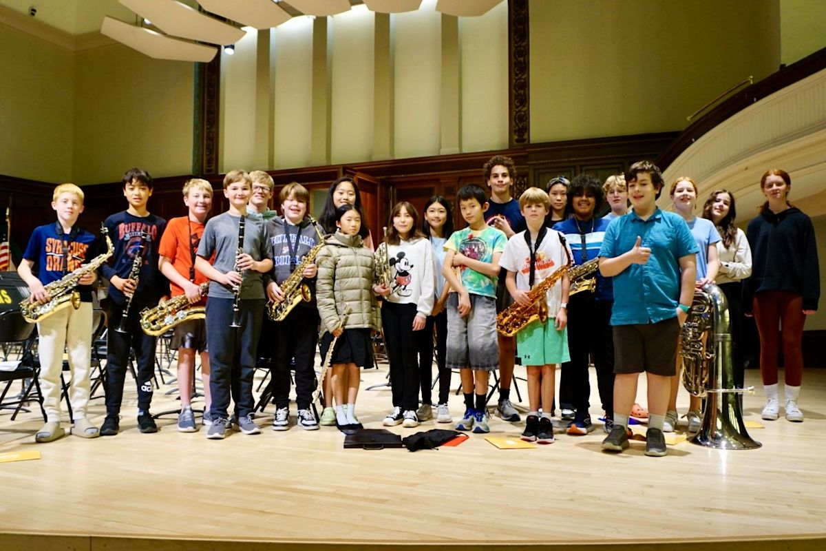 Middle School Musicians Shine in Hochstein's Junior Wind Symphony