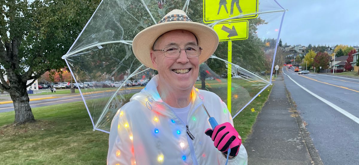 Oregon Trail Loves Their Light-Up Man - North Clackamas School