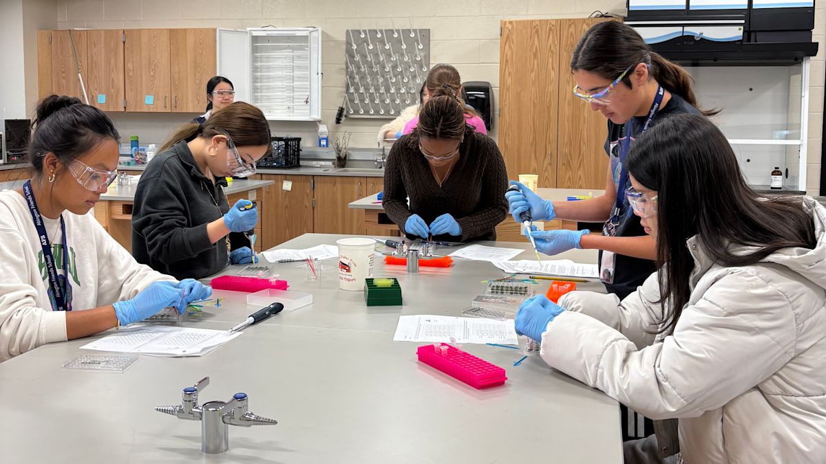 AP Biology Contributes to The Clover Project | Posts Details/Default ...