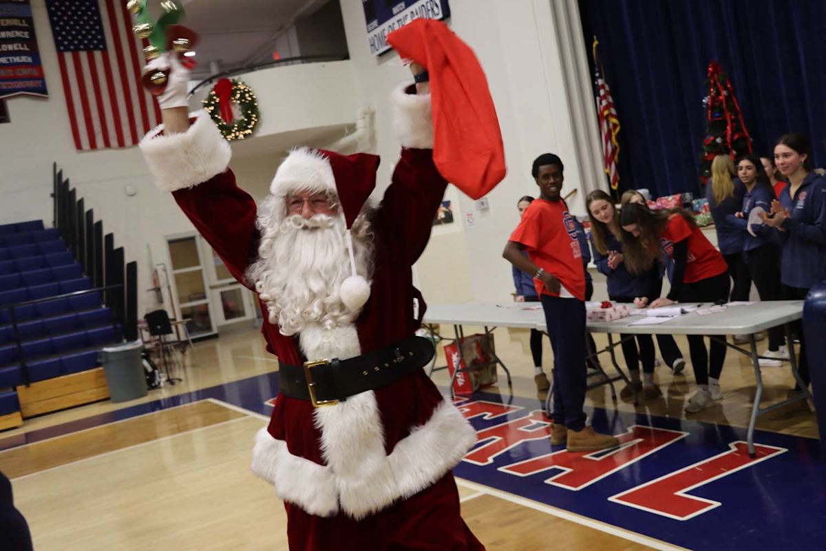 Christmas Is Coming | Central Catholic High School - Lawrence