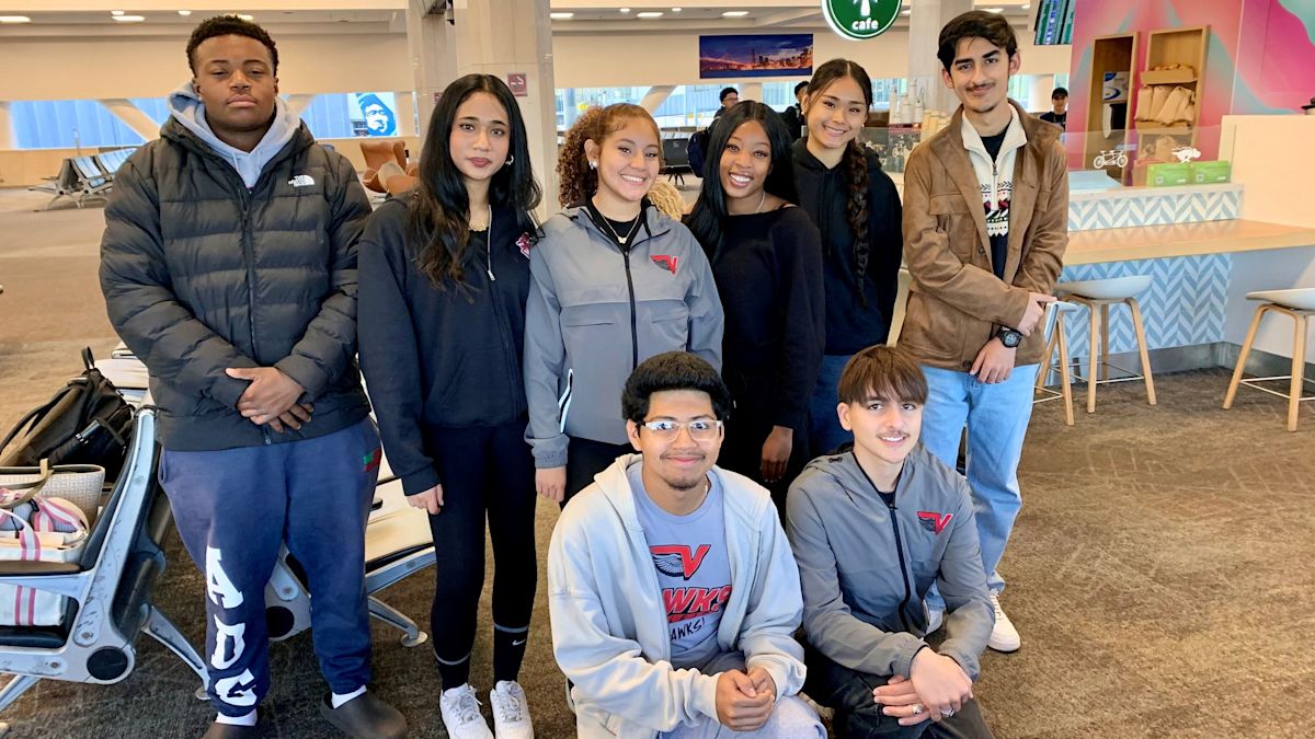 VCUSD Students Represent Vallejo at National Youth Summit | District News  Post