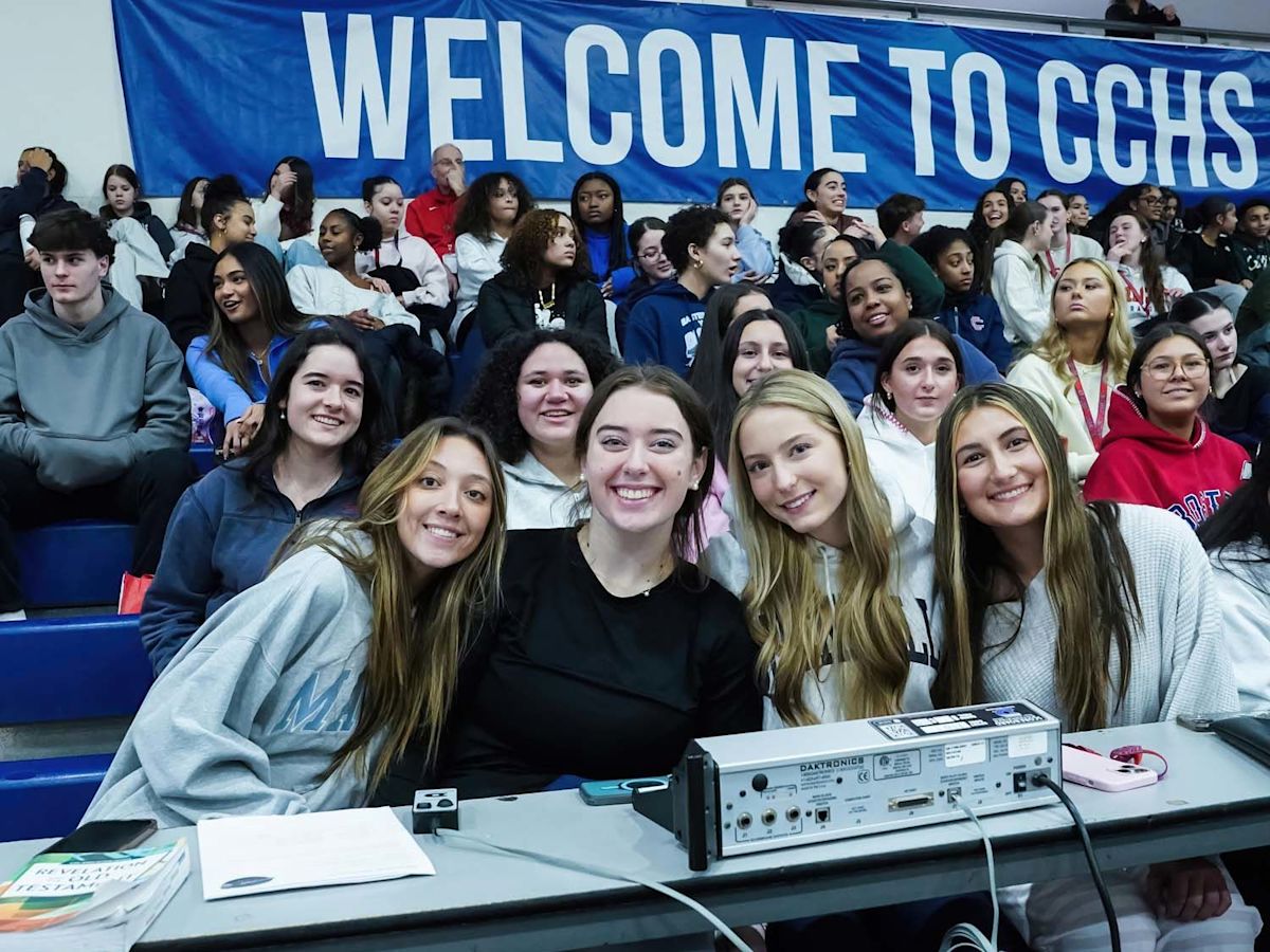 A Slam Dunk for Lazarus House | Central Catholic High School - Lawrence