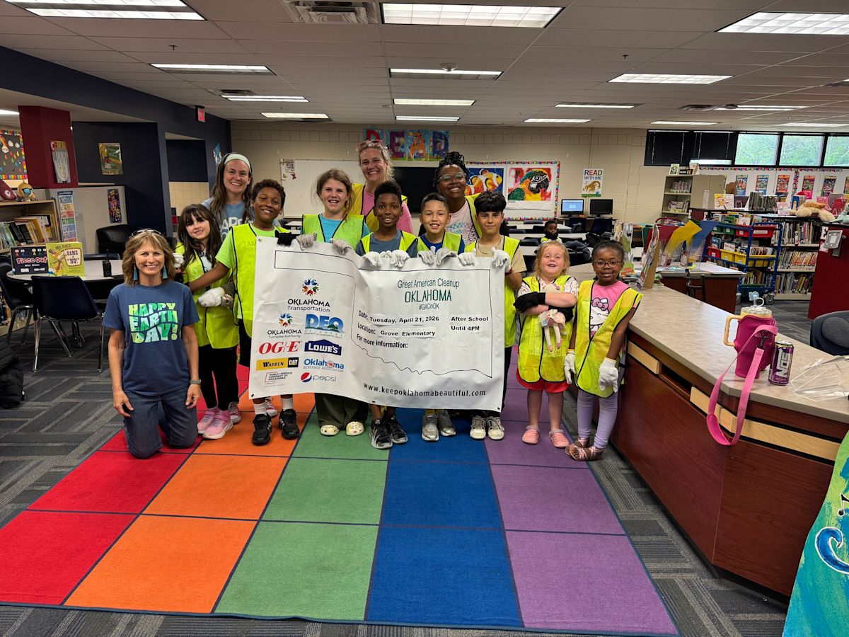 Grove Kids Clean Up For Earth Day Week | Campus Life Details