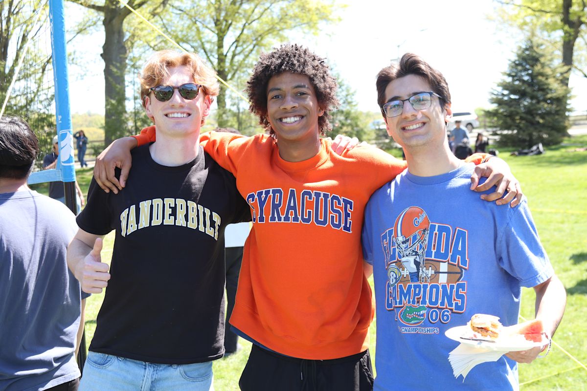 WPHS seniors celebrate future plans at Destination Day | News Details