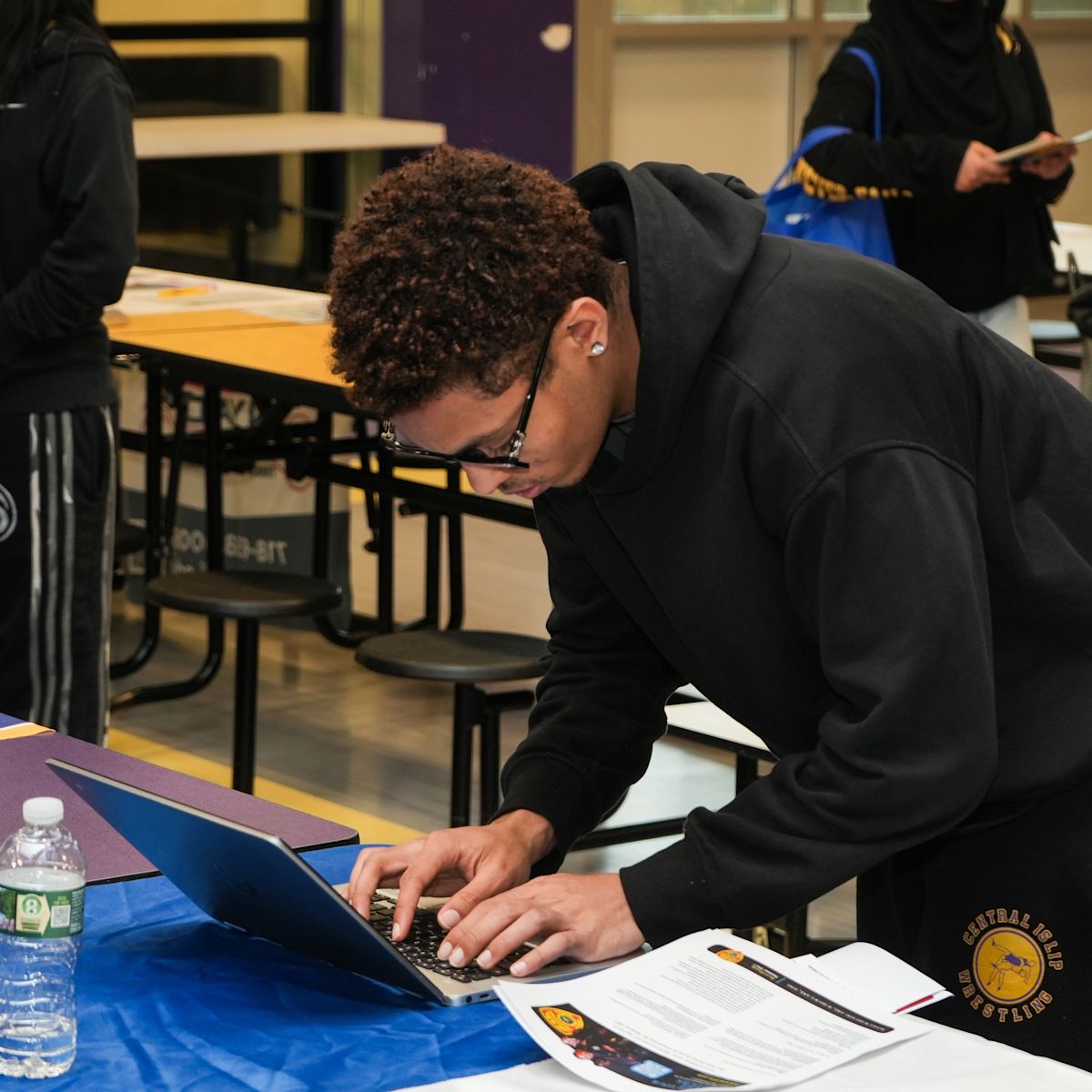 High Schools Welcomes Various Organizations for Job Fair | News Details
