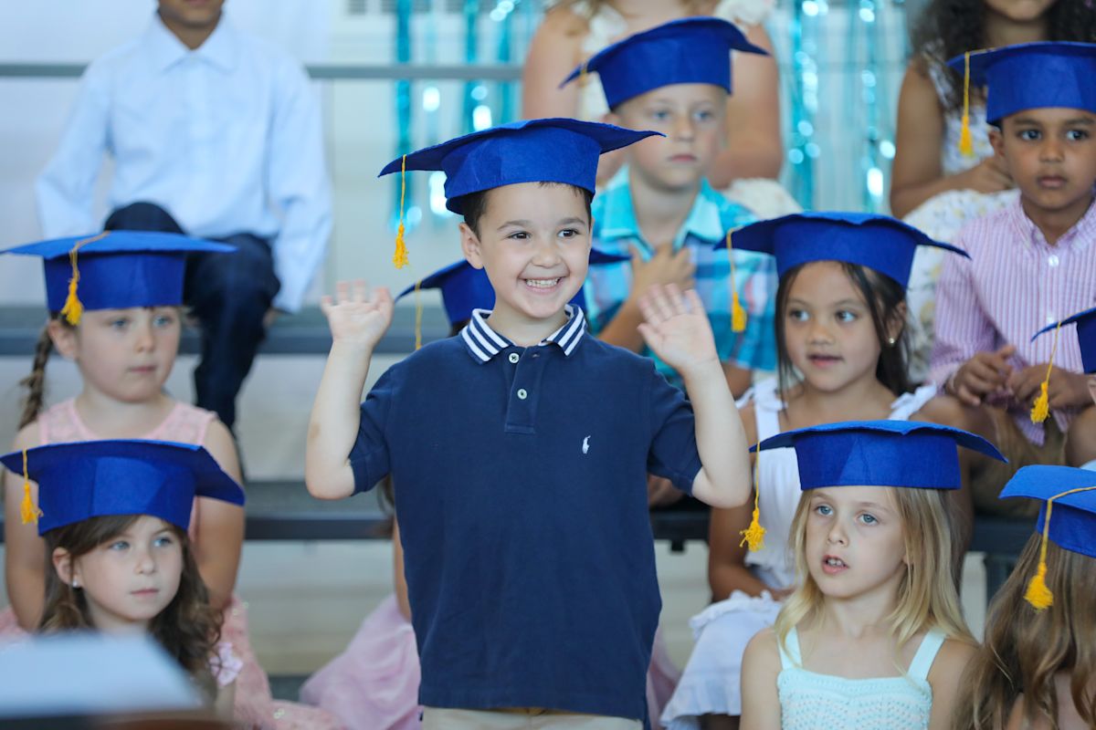 Signal Hill Kindergarteners Celebrate Graduation | News Post