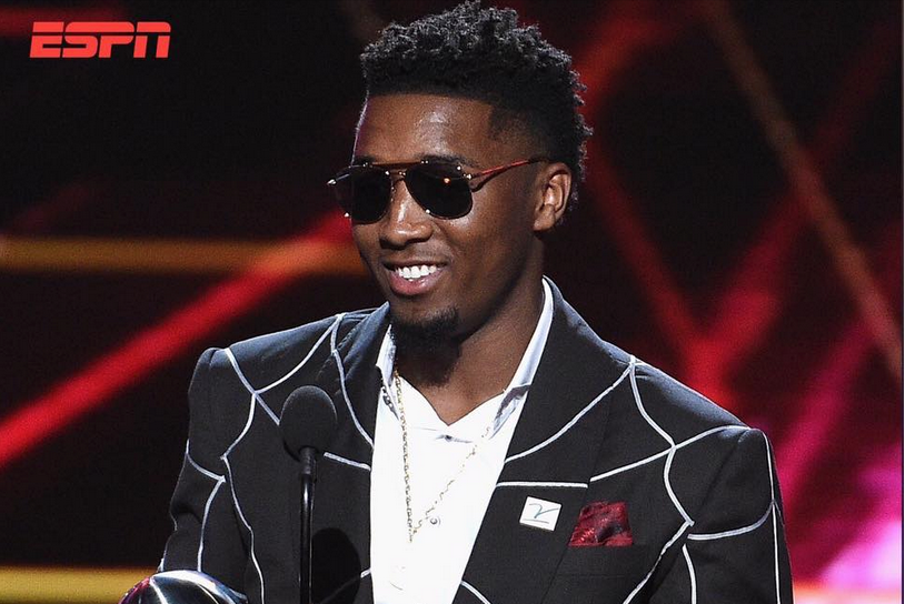 Donovan Mitchell wins the ESPY Award for Best Breakthrough Athlete - Card  Chronicle