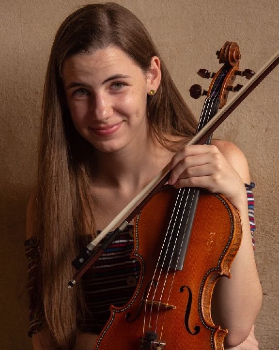 Susanna Bobbs 21 Travels To Tuscany Italy To Perform In International 