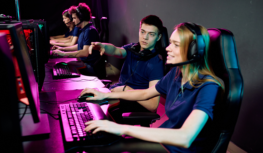 Playing video games 'improves students' employability skills