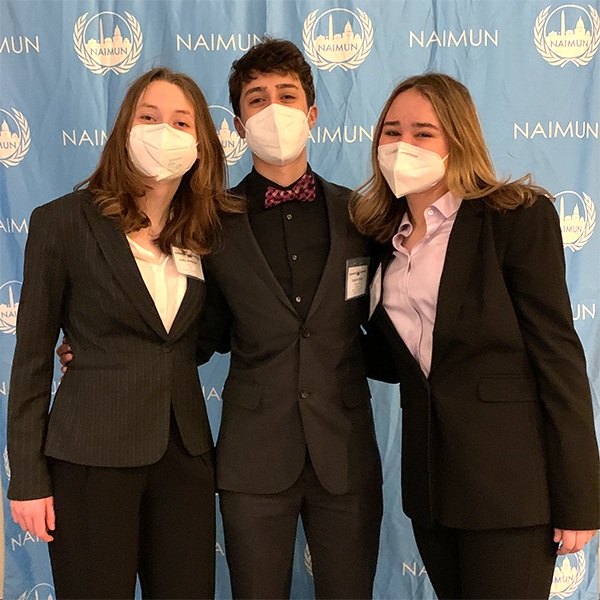 Students of this Noida school conquer the Arcane MUN conference – Apeejay  Newsroom