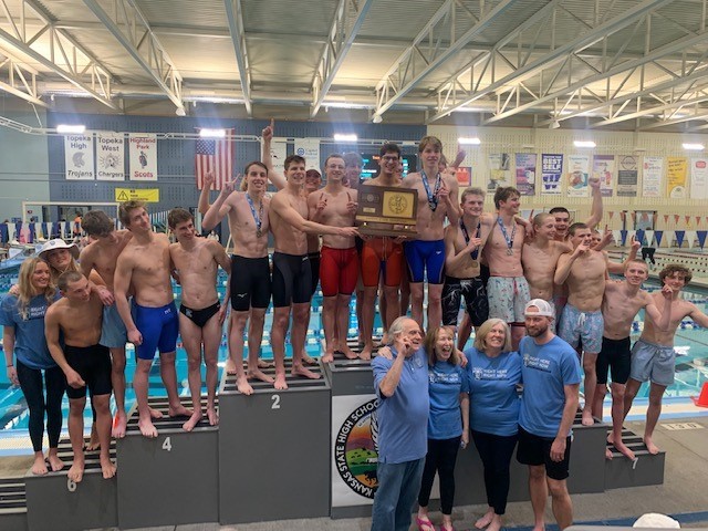 Shawnee Mission East Boys Swim Team Celebrates Championship | News ...