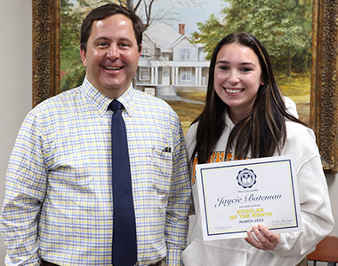 Bateman receives March Scholar of the Month Award | News Details