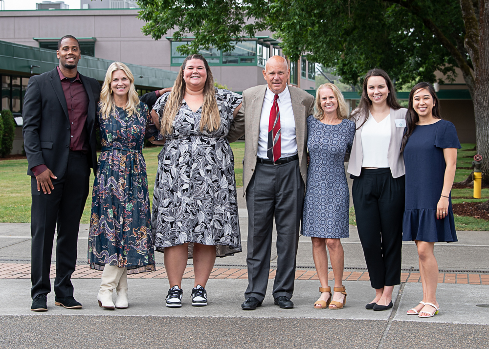 NFL Hall of Fame welcomes Class of 2022 inductees