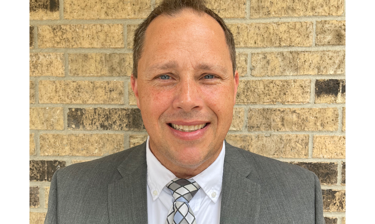 Dr. Jeff Bailey Named New Tomball Memorial High School Principal News