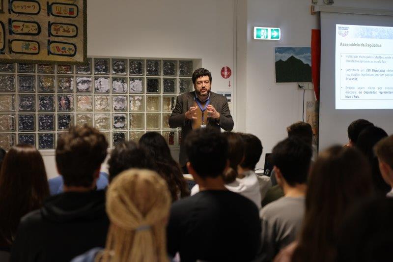 Caisl Member of the Portuguese Parliament Visit | Home page Posts
