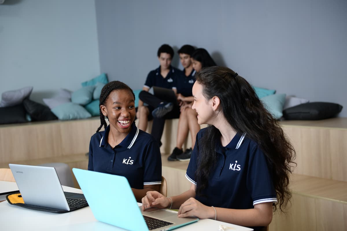 Kis International School Employees, Location, Alumni – AVKIU