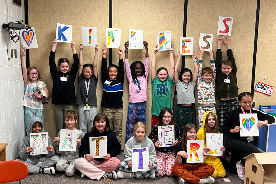 elm-creek-elementary-school-kindness-club-hosts-great-kindness