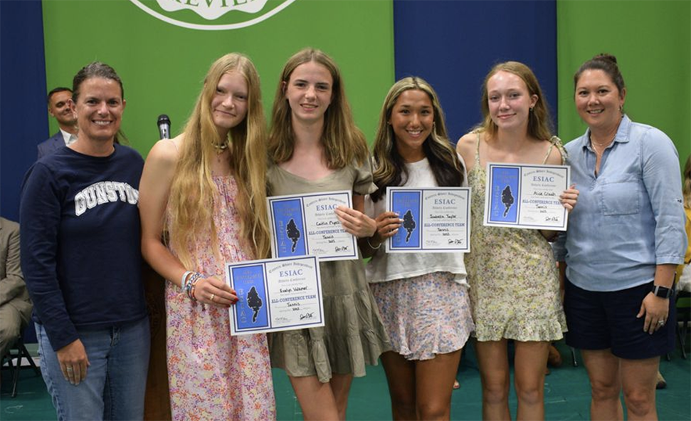 Softball Coach of the Year: Blythe guided young Urchins to title, High  school sports