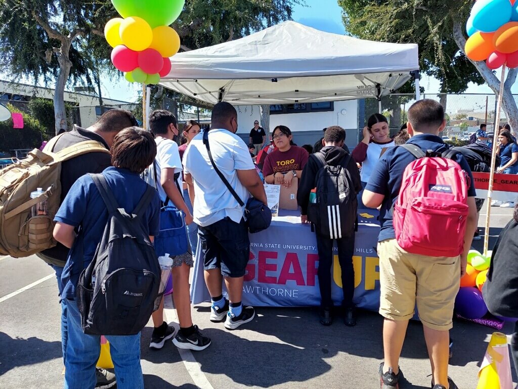 GEAR UP lunch event - Students getting swag