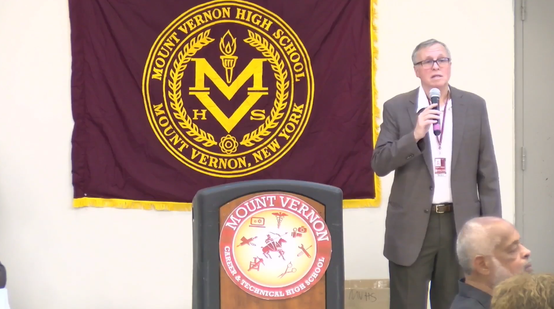Mount Vernon Athletics holds annual Sports Awards Celebration News