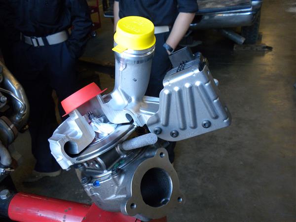 HE 3.0L Diesel Engine Turbo Charger Photo 1