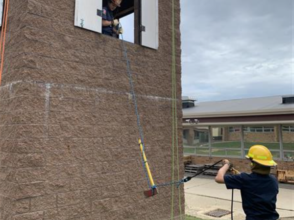 PS Axe Hoist