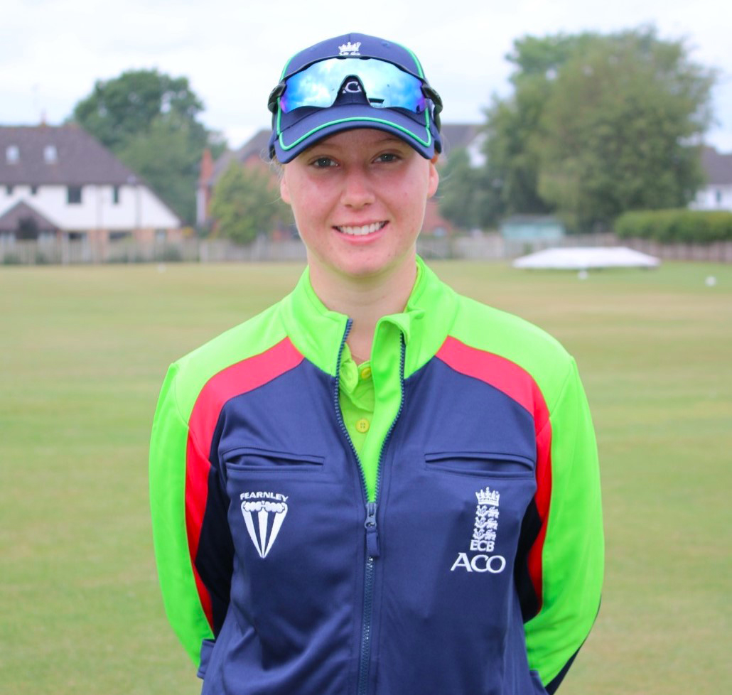 First Female Umpire in English County Cricket Championship - The New York  Times