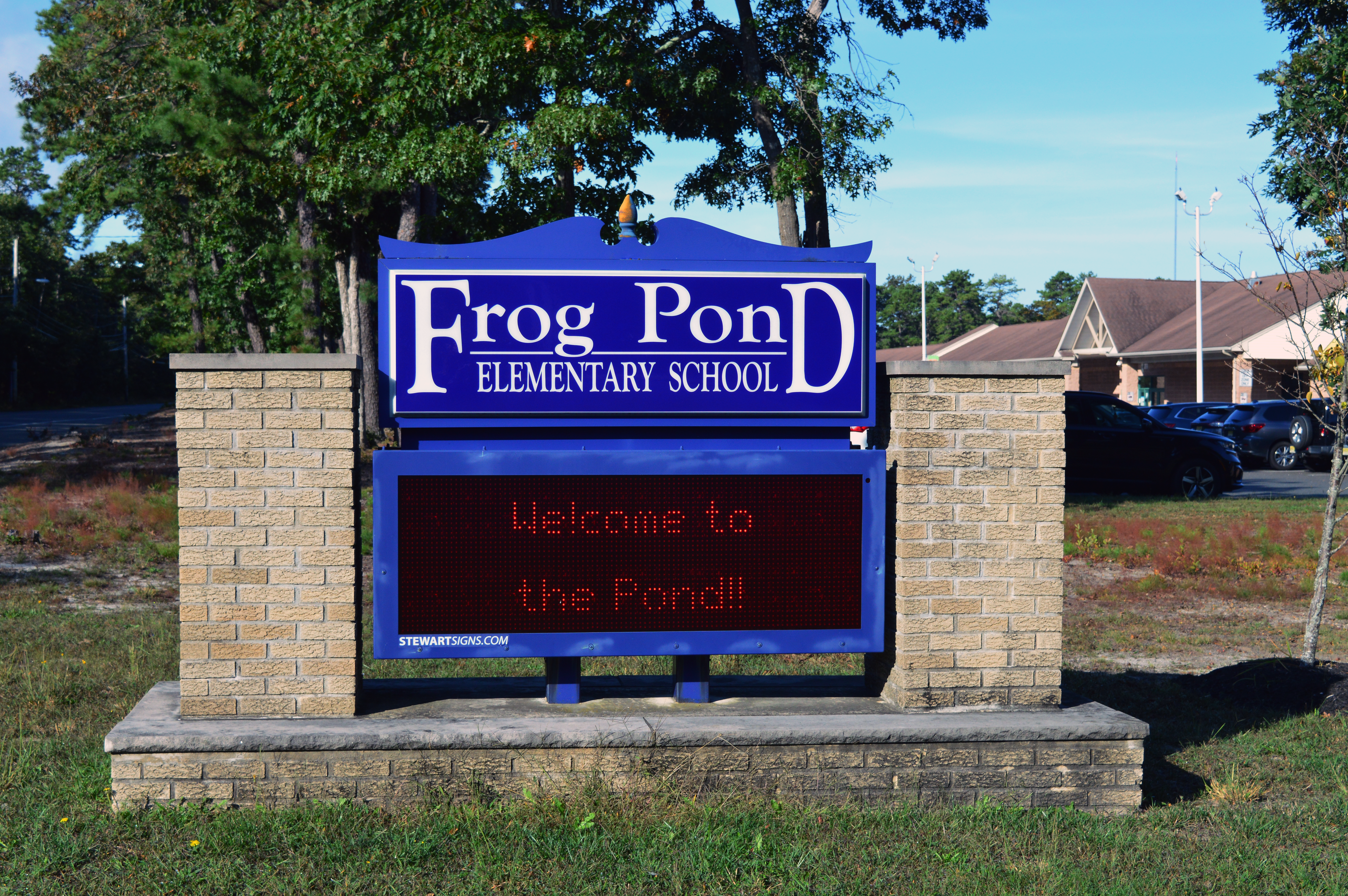 frog pond sign