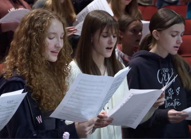 Choral students hone their vocal skills as district choral workshops ...