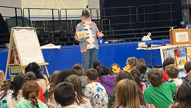 Colonial's K-3 schools welcome author and illustrator Kevin McCloskey ...