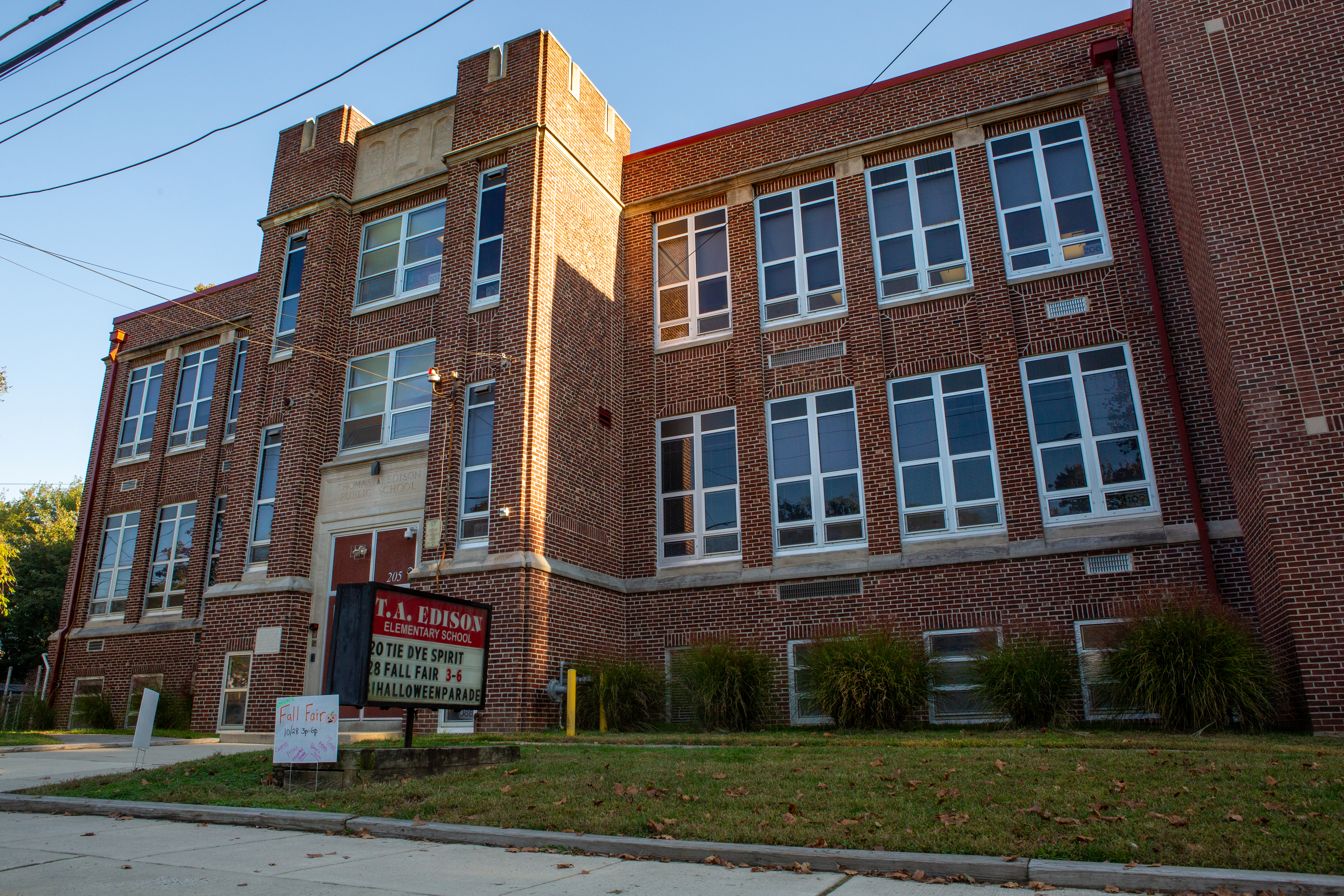 Thomas Edison Elementary viewed from the front