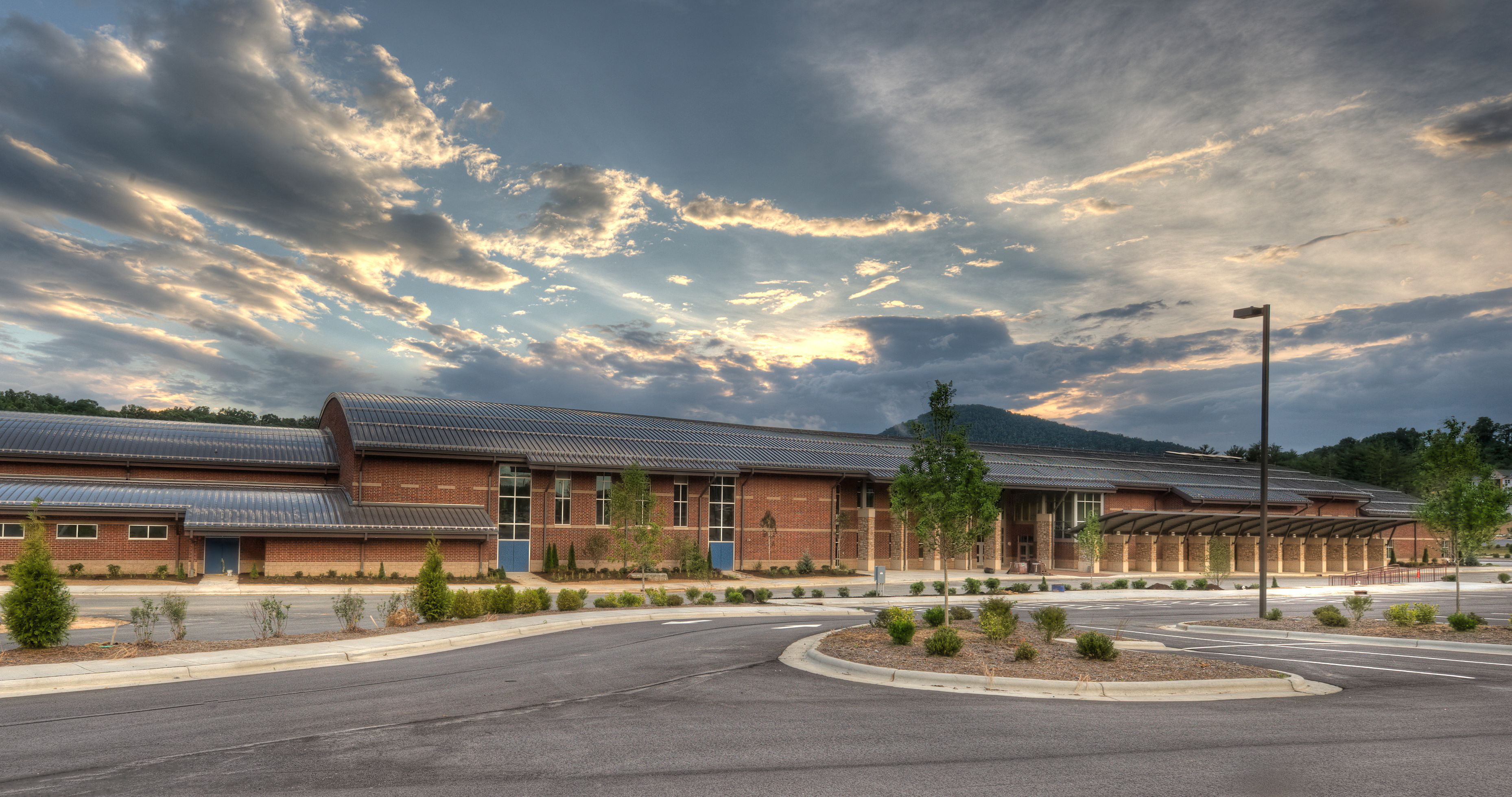 Watauga High main enterance