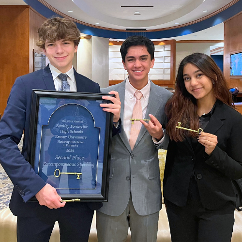 Speech and Debate Team Wins 5 TOC Bids at Emory University Tournament