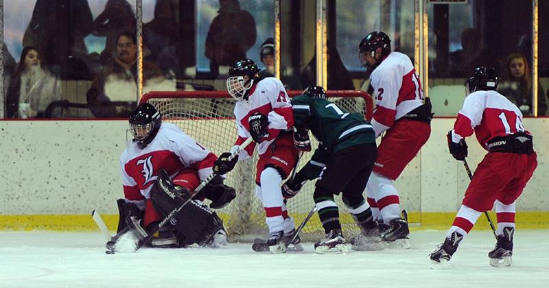 Boys-Varsity-Ice-Hockey