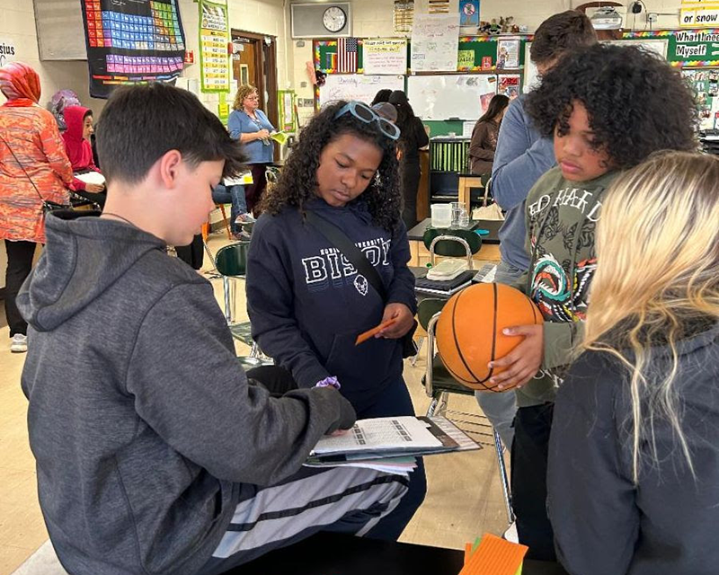 Science teachers analyze teaching practices at Chute Post Details
