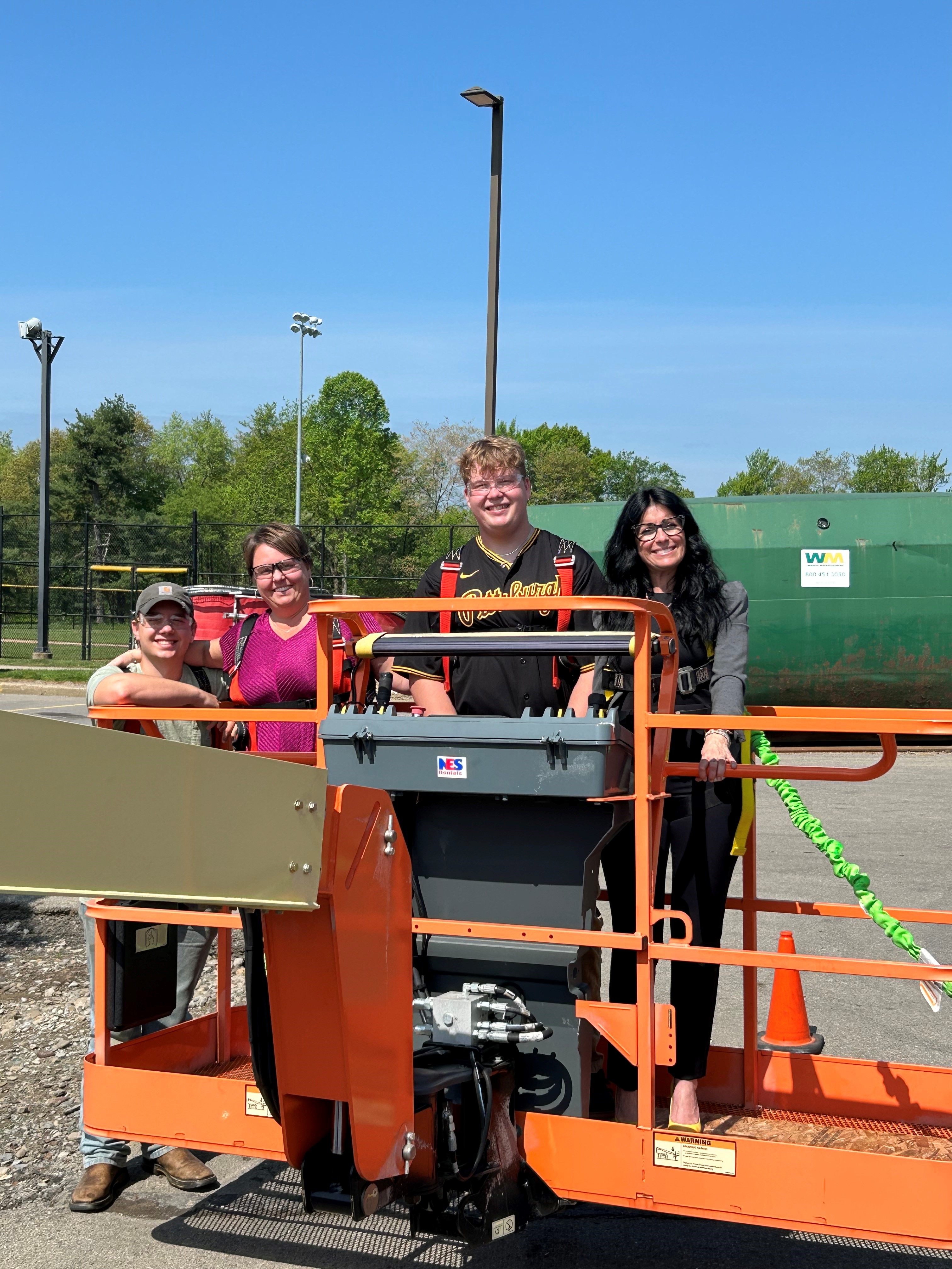 5/7/2024 Blake Wells, Mrs. Daniels-Wells, Nathan Aaron, & Dr. Hiler JLG Lift